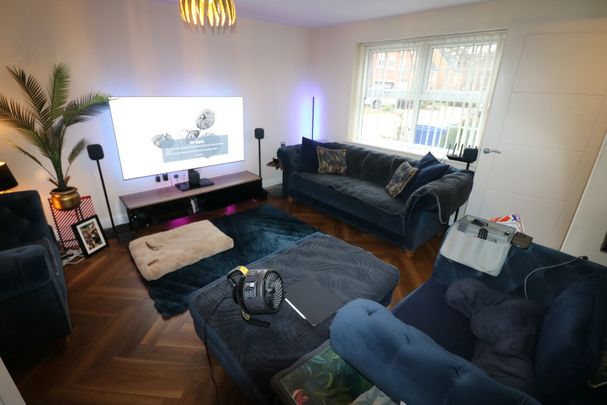 Cleminson Gardens, Cottingham, East Yorkshire - Photo 1