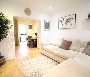 Surrey, Thornton Heath, CR7 - Photo 1