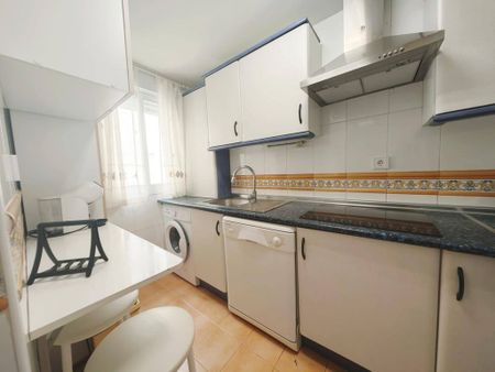 4 room luxury Flat for rent in Fuengirola, Andalusia - Photo 4