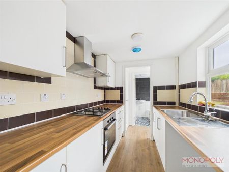 2 bedroom terraced house to rent - Photo 5