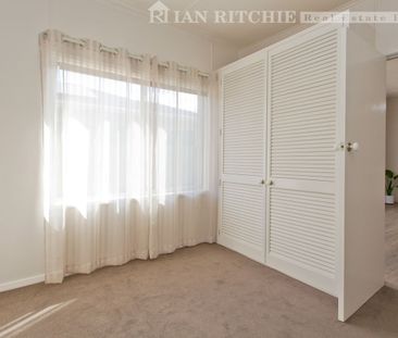 Updated East Albury Unit! - Photo 1