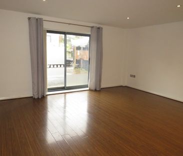 Oldham Road, Sowerby Bridge - Photo 1