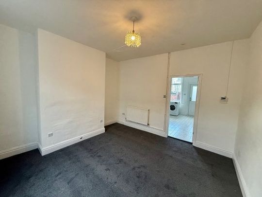 Oak Street, Colne, BB8 - Photo 1