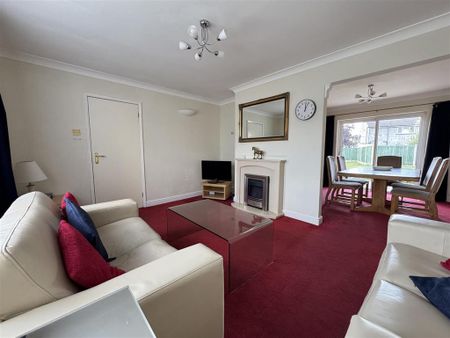 3 bedroom terraced house to rent - Photo 2