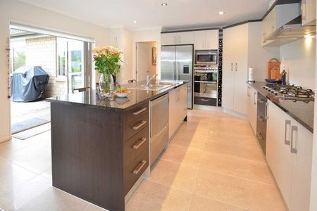 ONE LEVEL LIVING AT IT'S BEST- MILLWATER 4 BEDROOM! - Photo 4