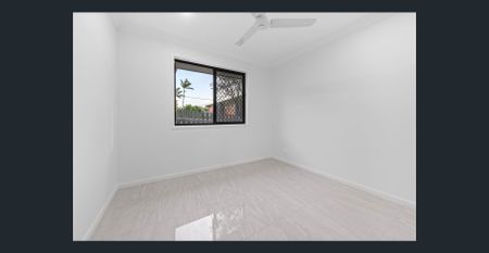 3/169 Hudson Rd, Wooloowin - Photo 3