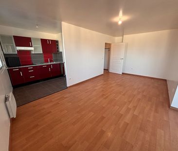 Location Appartement 3 pièces 68m² - Photo 3