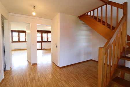 Im beliebten Freuler-Quartier - modernisierte Maisonette-Dachwohnung mit 2 Balkonen - Photo 3