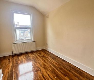 4 bedroom terraced house to rent - Photo 4