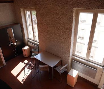 Location Appartement 1 pièce 35m² LYON 6ème - Photo 3