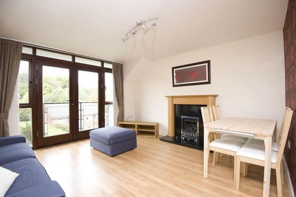 18 Castlehill Place, 607 Upper Newtownards Road, Belfast, BT4 3LQ - Photo 1