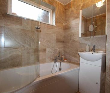 2 bedroom maisonette to rent - Photo 5