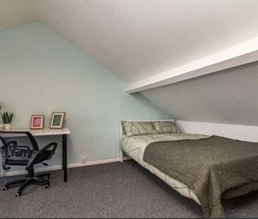 Spare Room - Bills Included Student Property, LN5 - Photo 1