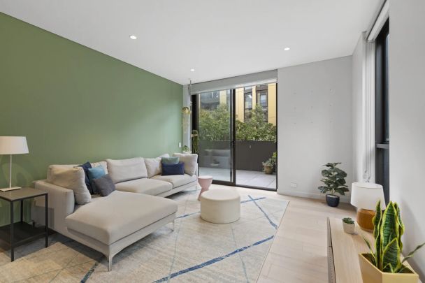 A Sandstone Sanctuary with Generous Outdoor Entertainers Terrace - Photo 1