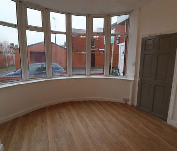 3 bedroom link detached house to rent - Photo 3
