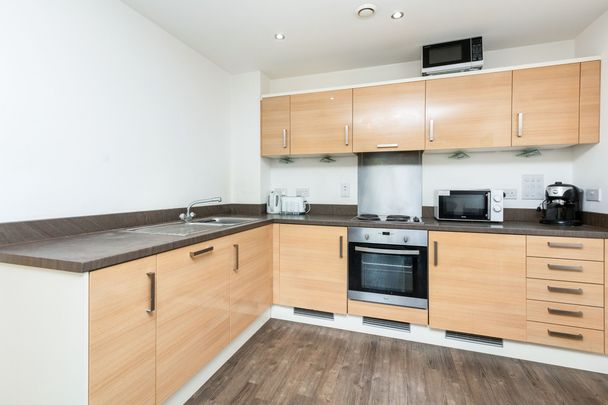 1 bedroom apartment to rent Nankeville Court, Guildford Road, Woking, GU22 - Photo 1