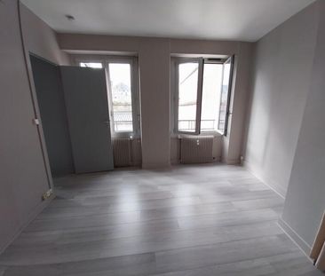 Location Appartement 1 pièce 27m² ORLEANS 45000 - Photo 5