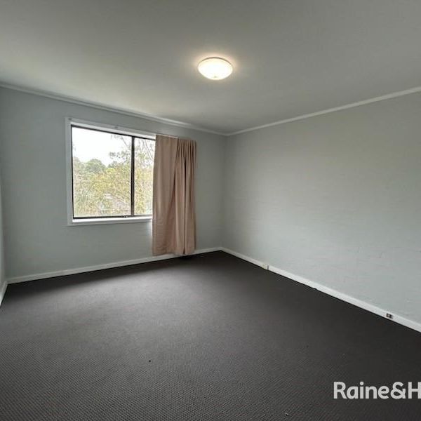 8/11 Queen Street, Goulburn, NSW 2580 - Photo 1