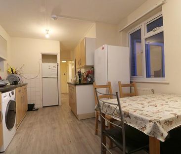 House share to rent - Photo 2