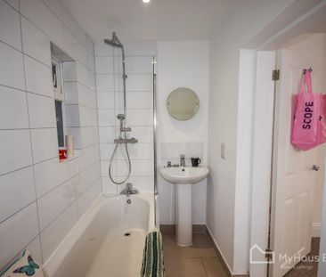 2 bedroom apartment to rent - Photo 6