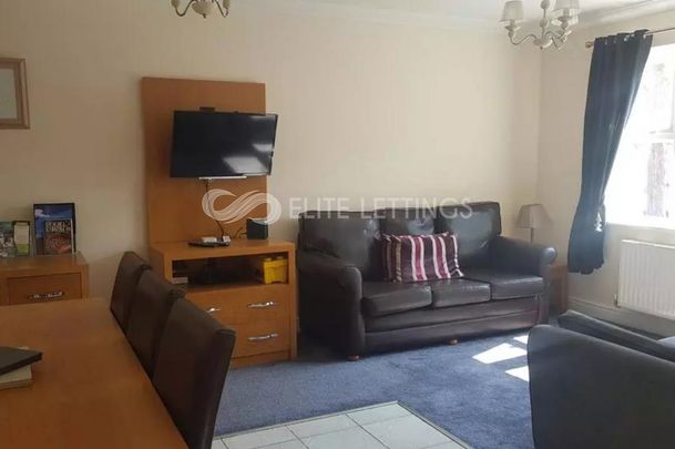 3 bedroom apartment to rent - Photo 1