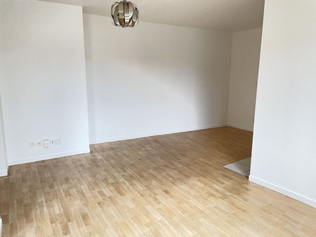 Location Appartement 2 pièces 41m² LA MADELEINE 59110 - Photo 3