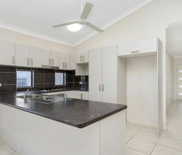 Modern Family Living in Burdell - 4 Bedrooms, 2 Bathrooms, and Room... - Photo 4