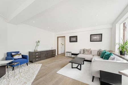 2 bedroom flat in Cheltenham Terrace - Photo 3