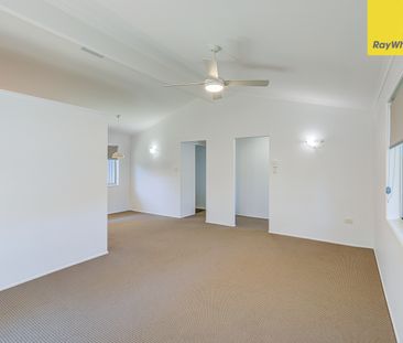 56 Bolinda Street, Eight Mile Plains QLD 4113 - House For Rent | Do... - Photo 2