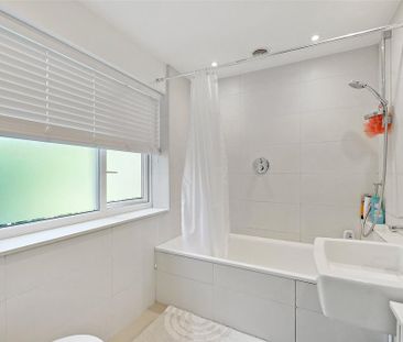 3 bedroom bungalow to rent - Photo 6