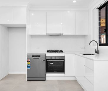 2a Orinoco Close, Seven Hills NSW 2147 - House For Rent | Domain - Photo 6