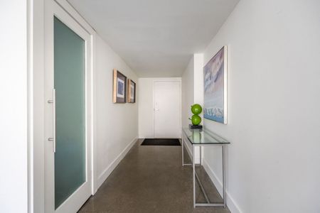 For Lease - 80 Cumberland Street Unit# 1103, Toronto, Ontario - Photo 2