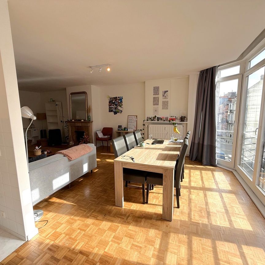 Flat - for rent - Photo 1