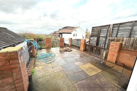 3 bedroom house to rent - Photo 3