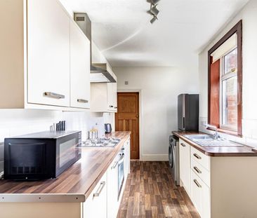 2 bed flat to rent in Danby Gardens, Heaton, NE6 - Photo 4
