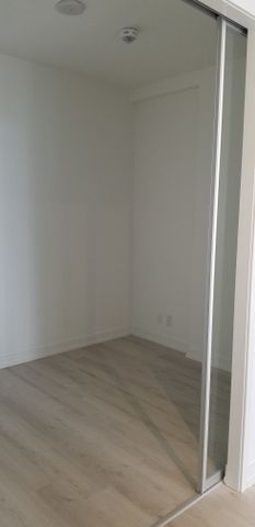 For Lease - 33 Helendale Avenue Unit# 2401, Toronto, Ontario - Photo 2