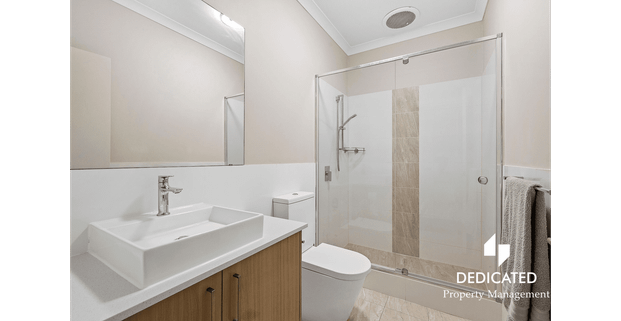 Stunning and Stylish, Perfectly Positioned Place! - Photo 1