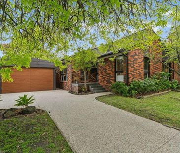 Effortless Family Living in Frankston South - Photo 5