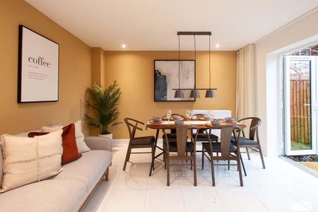 4 bedroom detached house to rent - Photo 2