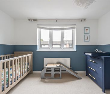 Grove End , E18 2LE - Photo 6