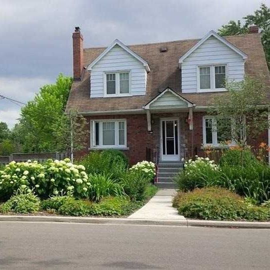 For Lease - 1 Ash Crescent Unit# Main Fl, Toronto, Ontario - Photo 1