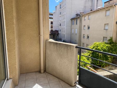 Location appartement Marseille 5ème (13005) - Photo 2