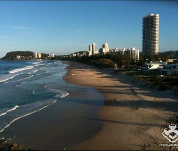 Modern 2 bedroom 2 bathroom furnished apartment in a beach complex in Burleigh Heads - Photo 5