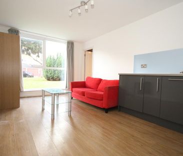1 bedroom flat to rent - Photo 6