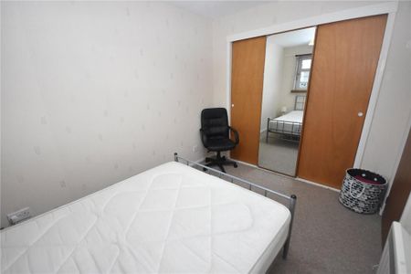 1 bedroom semi-detached house to rent - Photo 3