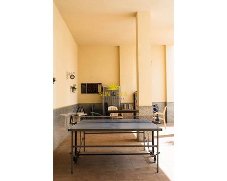GROUND FLOOR 2 BEDROOMS AND TWO BATHROOMS IN ALMORADÍ - Photo 3
