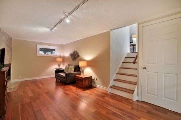 For Lease - 1390 Hastings Road, Oakville, Ontario - Photo 1