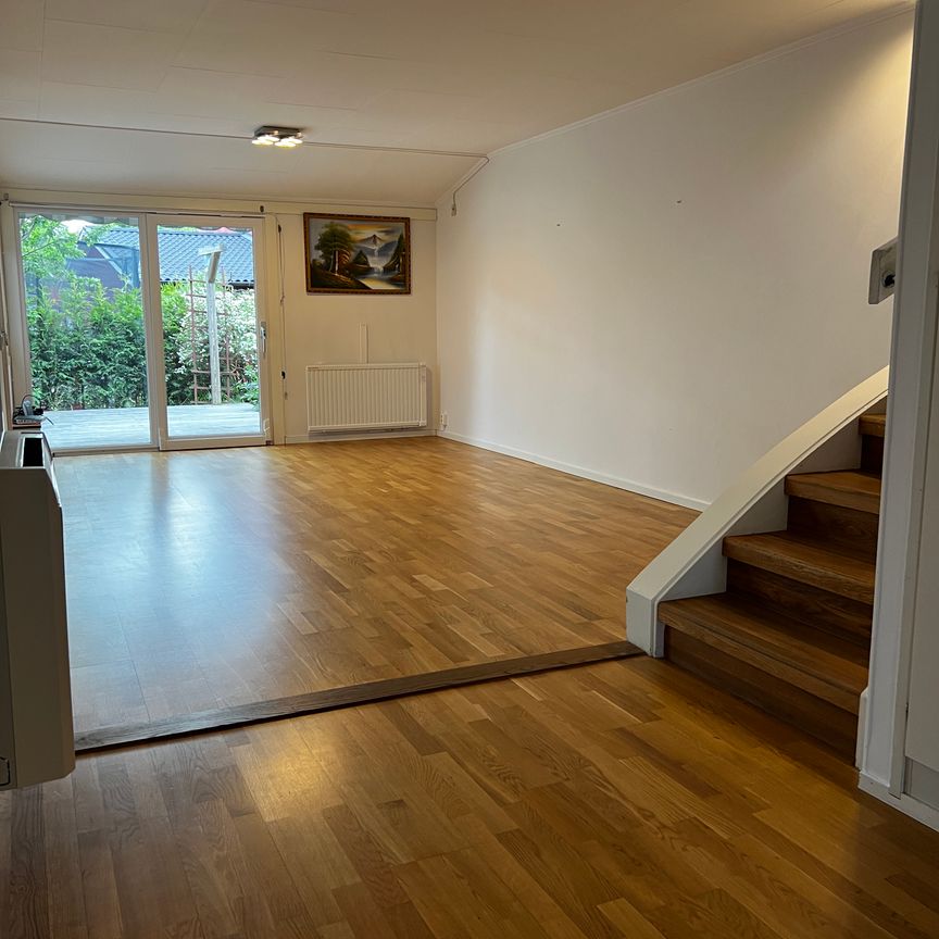 Vallatorpsvägen, Täby - Photo 1