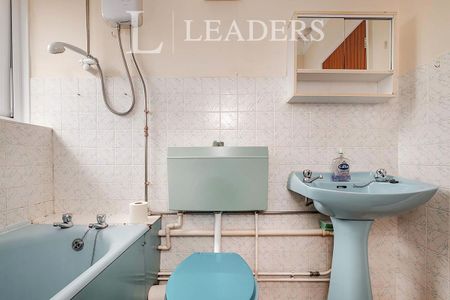 studio to rent Brooklyn Court, Brooklyn Avenue, Worthing, BN11 - Photo 5