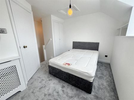 2 bedroom terraced house to rent - Photo 3